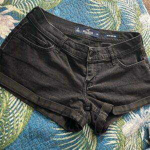Hollister Size 0 Low Rise Short Short